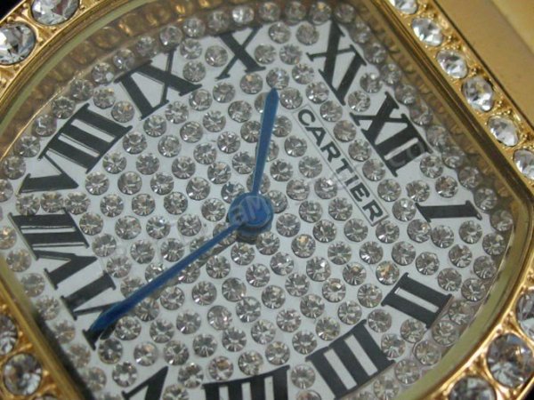 カルティエロードスタージュエリーの時計のレプリカ