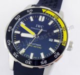 IWCのAquatimer自動レプリカ時計