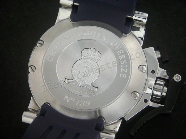 グレアム氏はダイバー100トンChronofighterを特大。スイス時計のレプリカ