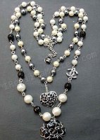 Chanel White Diamond Pearl Necklace Replica