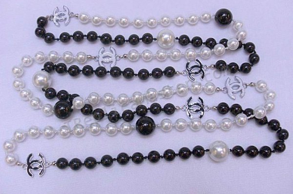Chanel White/Black Pearl Necklace Replica - Click Image to Close