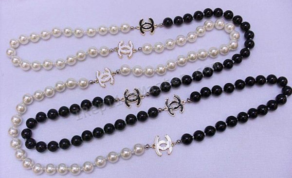 Chanel Blanco / Negro collar de perlas Réplica
