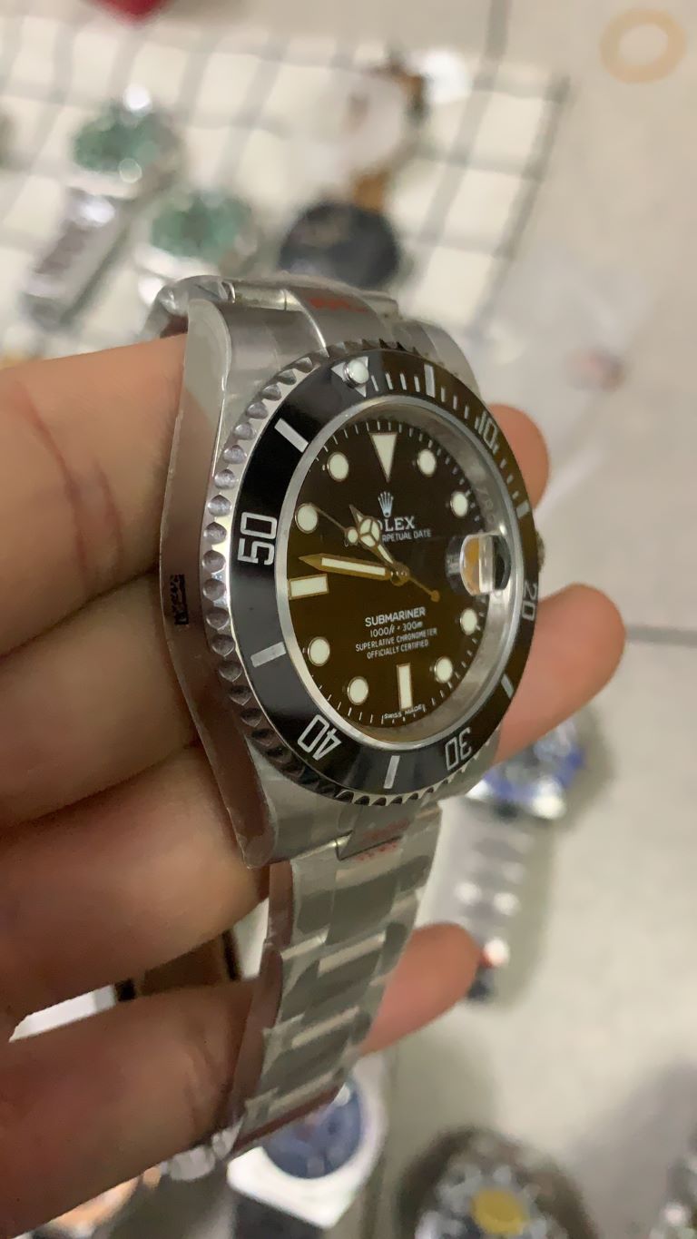 Rolex Submariner 116610 Schweizer Replik Uhr - zum Schließen ins Bild klicken