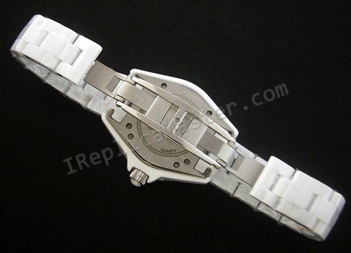 Chanel J12 processo cerâmica e braclet  Clique na imagem para fechar